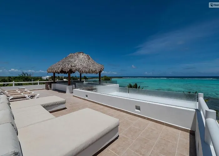 Mansion In Soliman Bay Holiday home