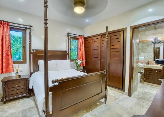 Mansion In Soliman Bay