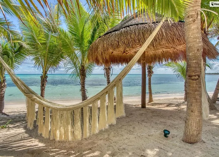 Mansion In Soliman Bay For 34 Guests! Casa de férias Tulum
